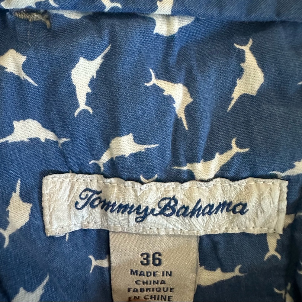 Tommy Bahama men's 36 khaki tan shorts soft - Picture 6 of 9